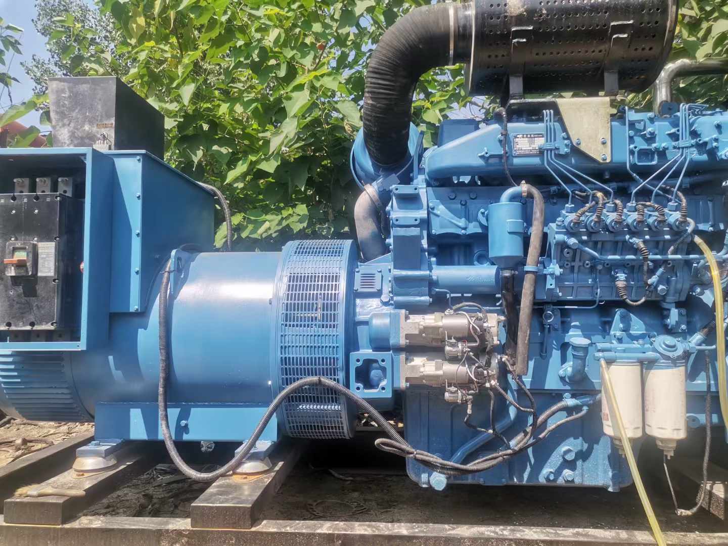 集美详细说明降低 800kW 柴油发电机输出电流波动的方法